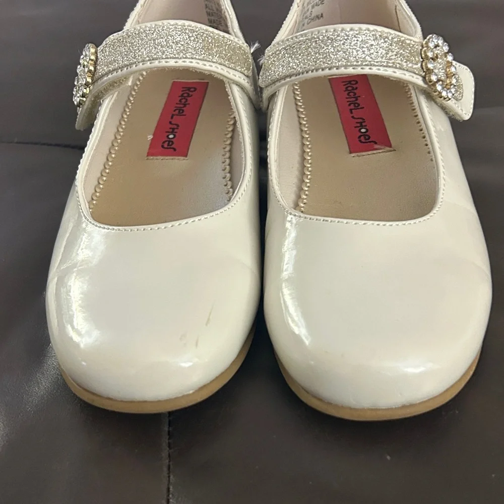 Rachel Shoes Cream Patent Mary Jane with Rhinestone Buckle size 2